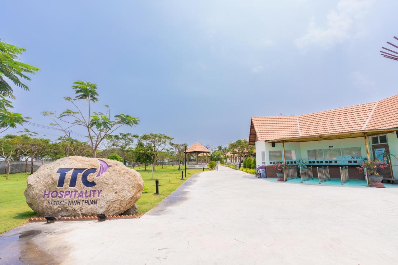 Ttc Resort Ninh Thuan - Unlimited Access To Water Park Phan Rang Exterior foto