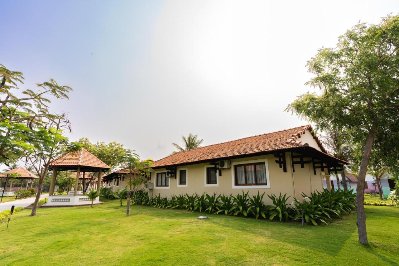 Ttc Resort Ninh Thuan - Unlimited Access To Water Park Phan Rang Exterior foto
